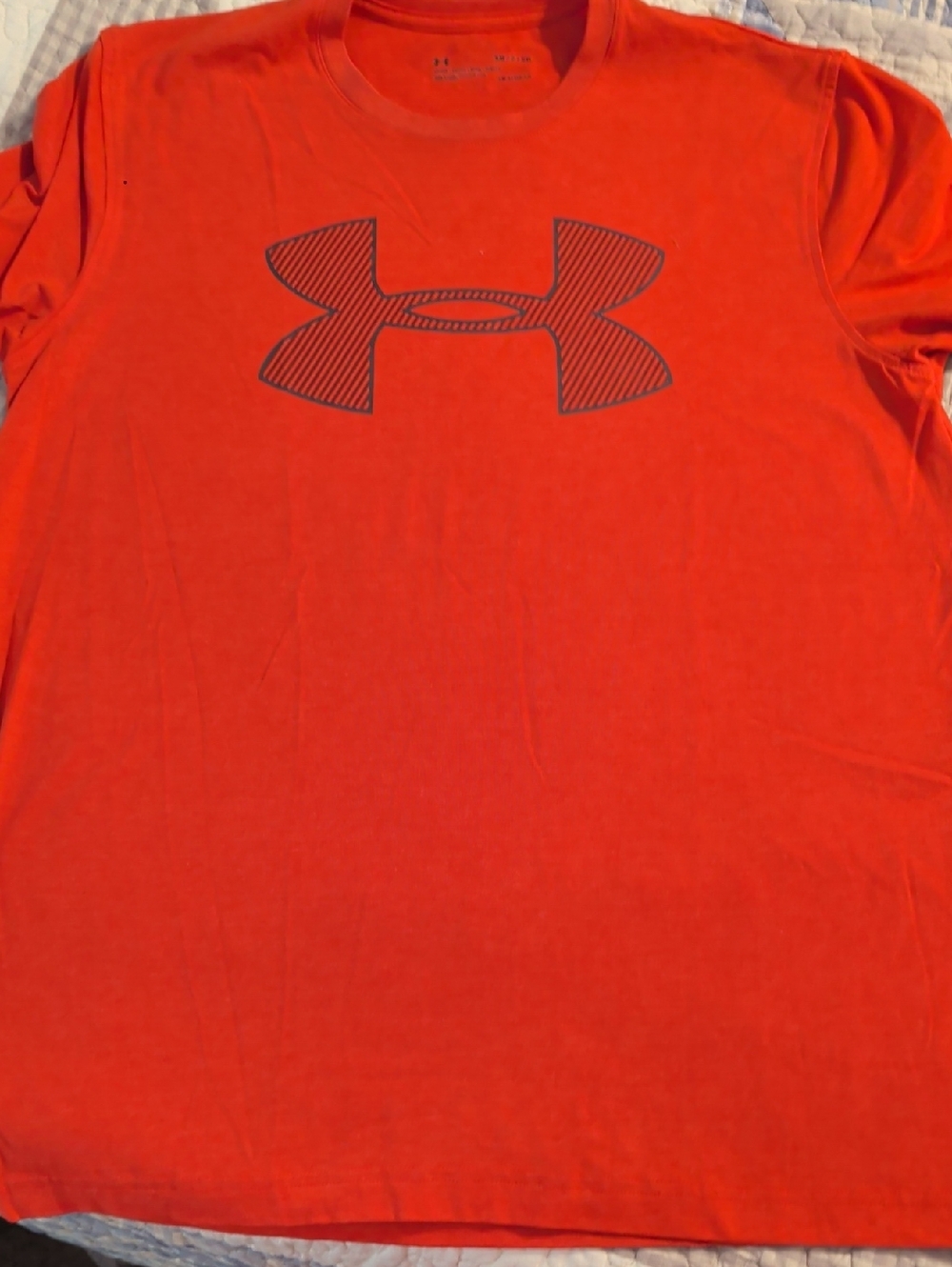 Under Armour Men’s Red Short-Sleeve Logo Tee